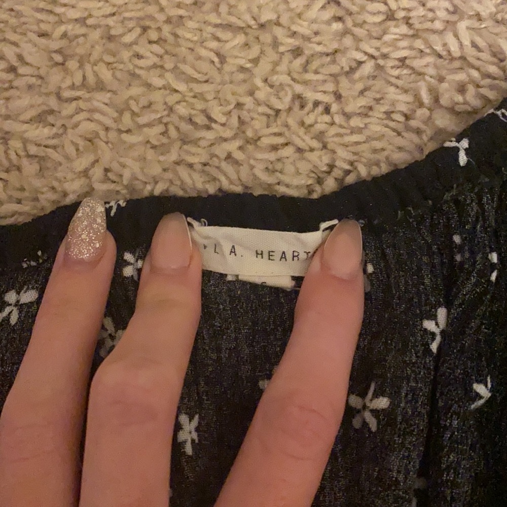 crop top - Picture 2 of 2